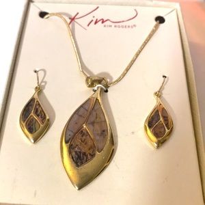 Kim Rogers necklace earring set drop style earth tones casual office wear